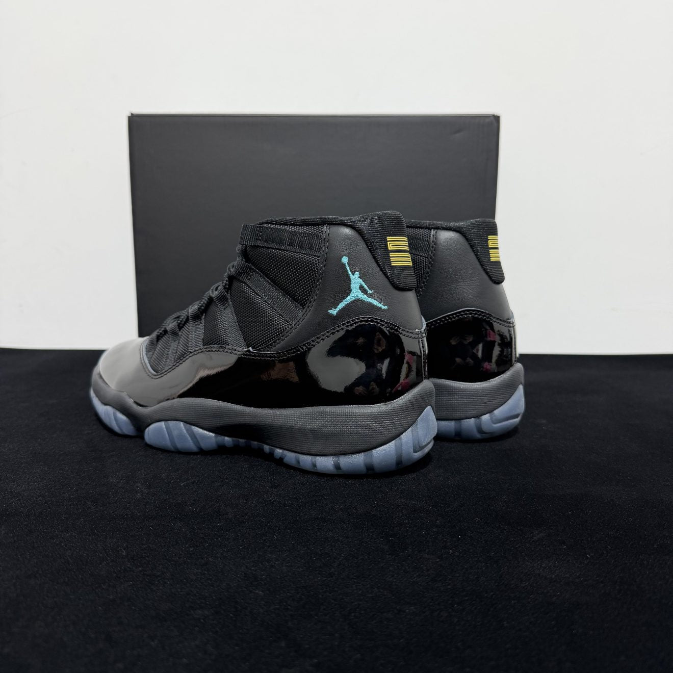 Air Jordan 11 Retro Gamma Blue