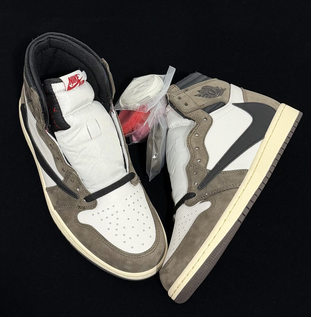 Travis Scott × Air Jordan 1 High OG ‘Mocha’